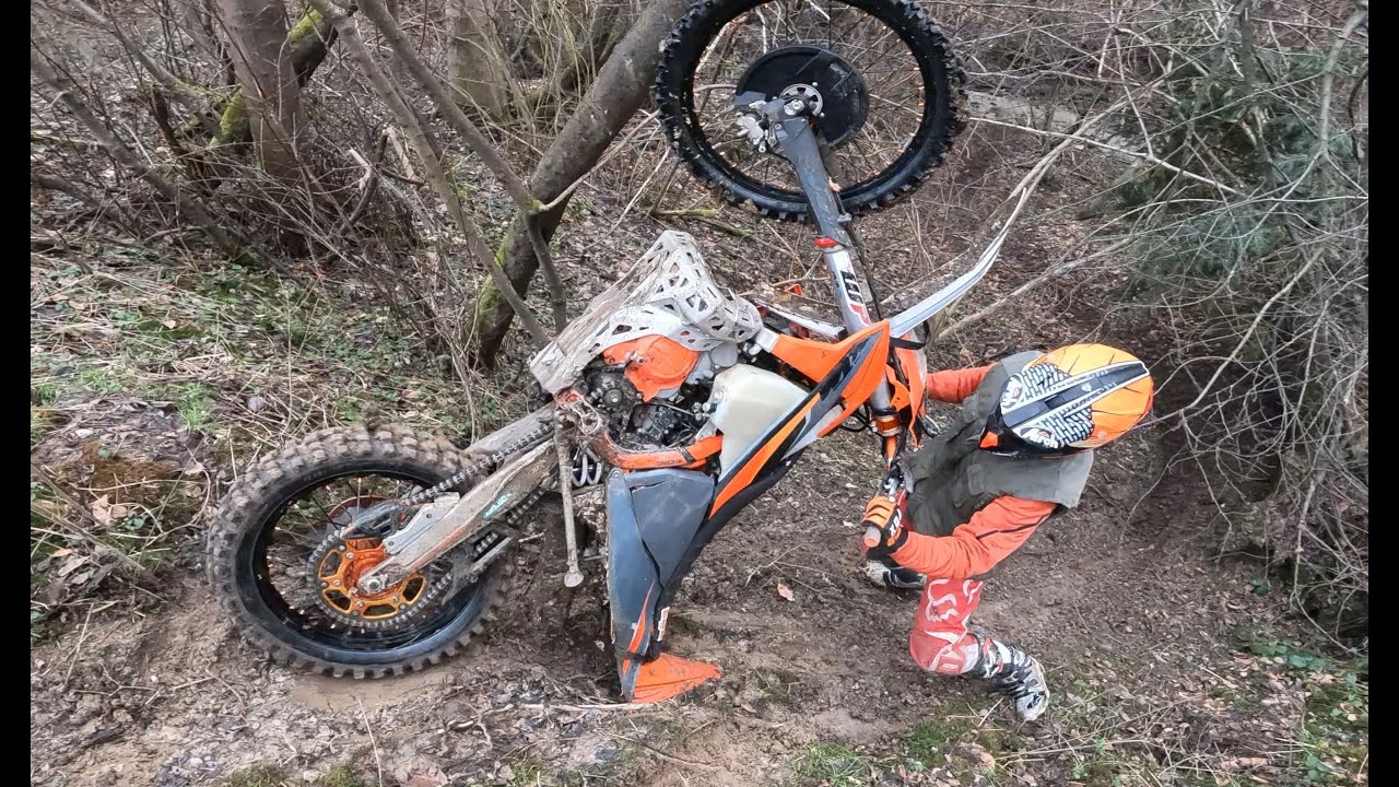 ENDURO - POTOK, PODJAZDY, ŁAMANE PLASTIKI | Jechanka dla twardych