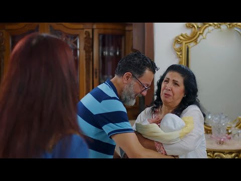اصرو عليها لتتخلى عن ابنها اتحدت الكل وتخلت عن حياتها الزوجية كرمالو
