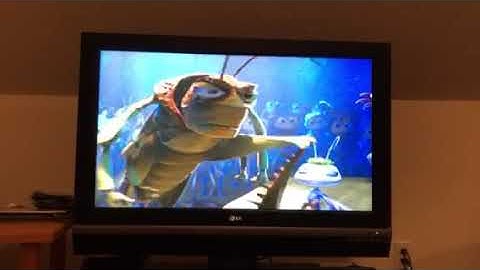 Hopper Threatens Molt