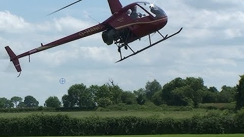 Robinson R22 Trial Lesson Hovering for the first time!