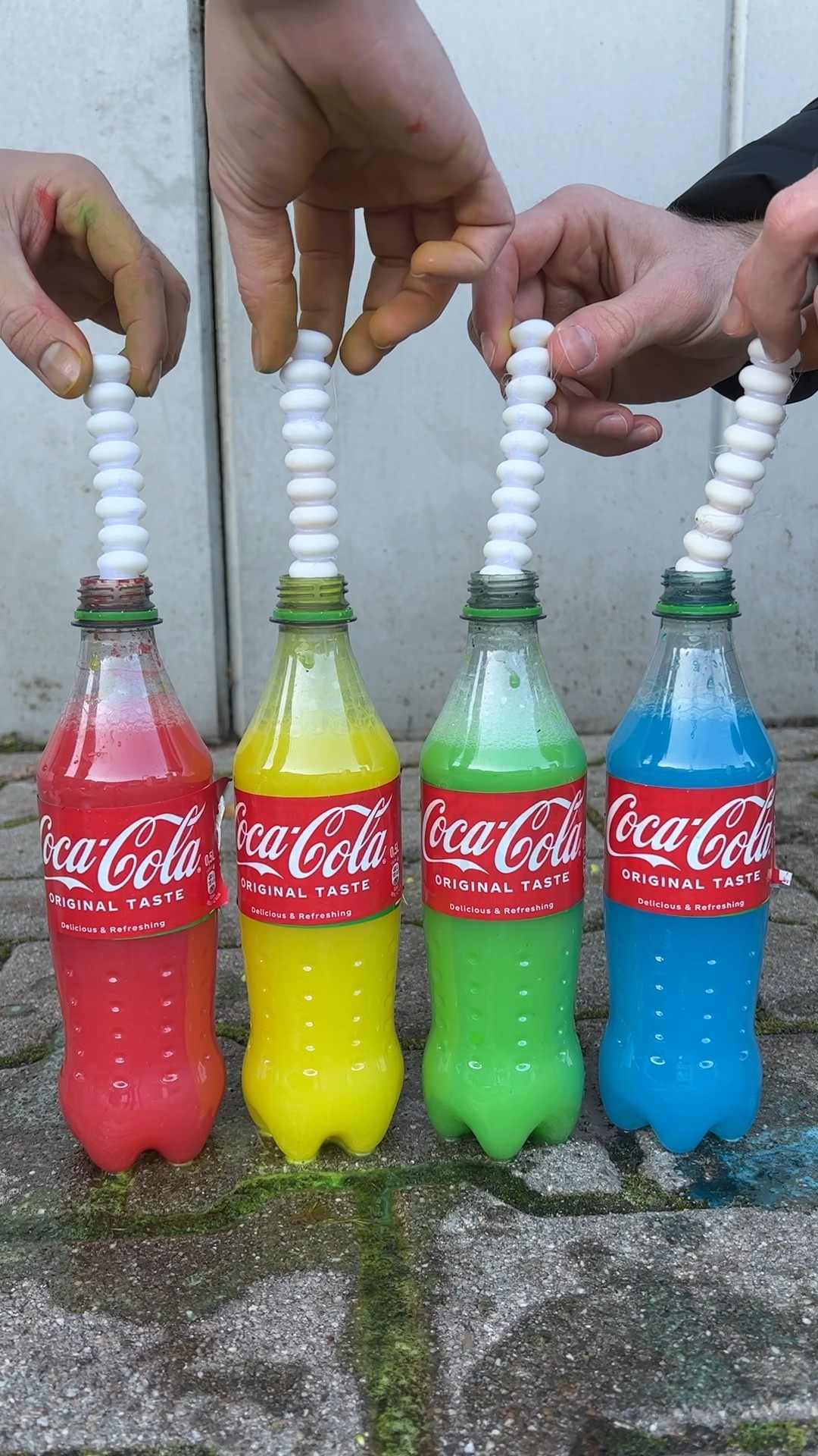 Coca Cola, Fanta,Sprite und Mentos |  Experiment #Shorts