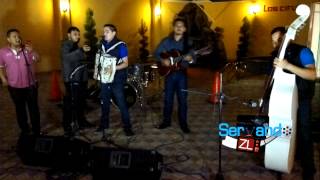 Los Juniors De Culiacan Con Tololoche - El Yoghurt (En Vivo 2013)