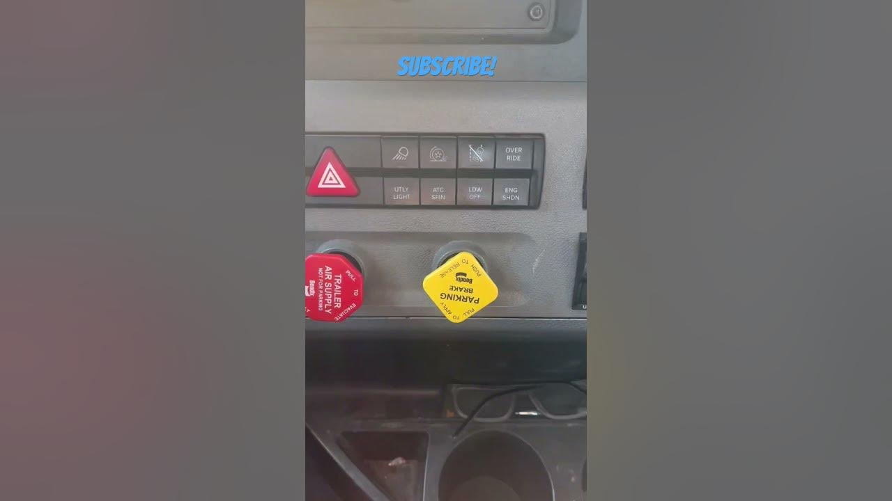 Turn off Panic Alarm in Cascadia!!! trucking driver truckinglife 