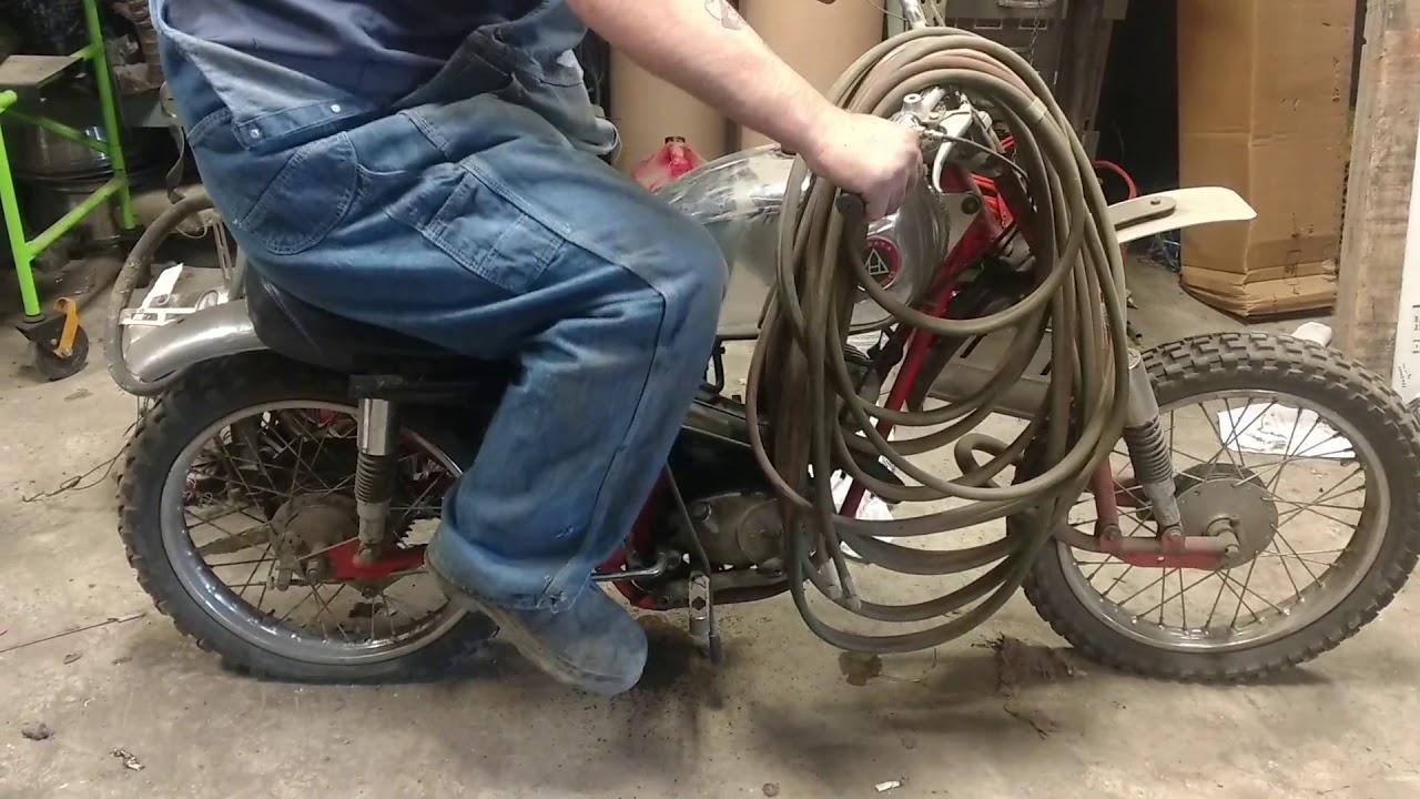 Vintage Hodaka dirt bike, will it start?