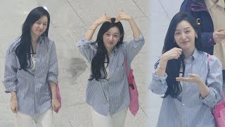 김지원(KIM JIWON) ‘밥 먹어’ 플러팅 미쳤다 (출국) Departure | 인천공항 • 240512