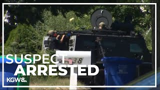 Suspect in custody after hostage situation in Southeast Portland