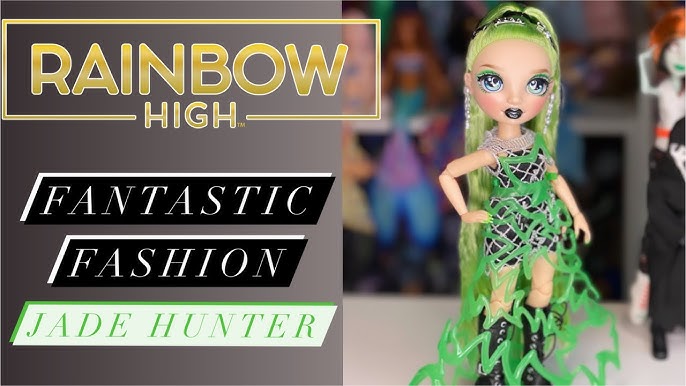 Rainbow High Fantastic Fashion Jade Hunter 11 Fashion Doll w/ Playset