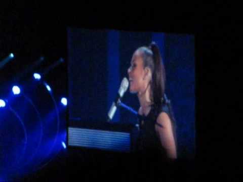 Alicia Keys - Like You'll Never See Me Again @ Gel...