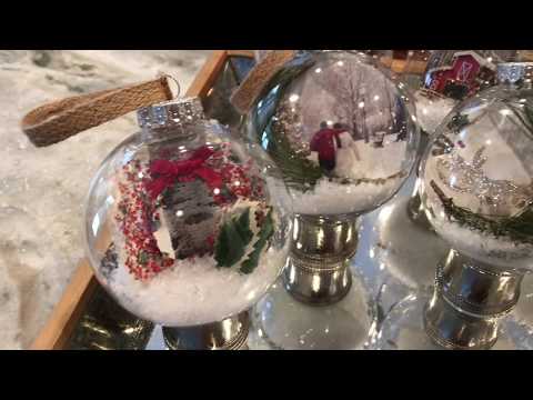 वीडियो: क्रिसमस बॉल्स को अंदर से कैसे सजाएं?