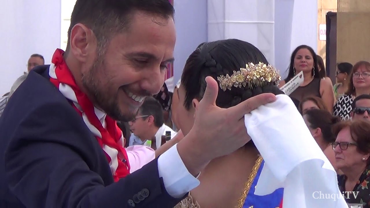 Michelle Pimentel y Hugo Romero en presentacion S.M. Fernanda I, Reina Mundial de la Marinera 2018