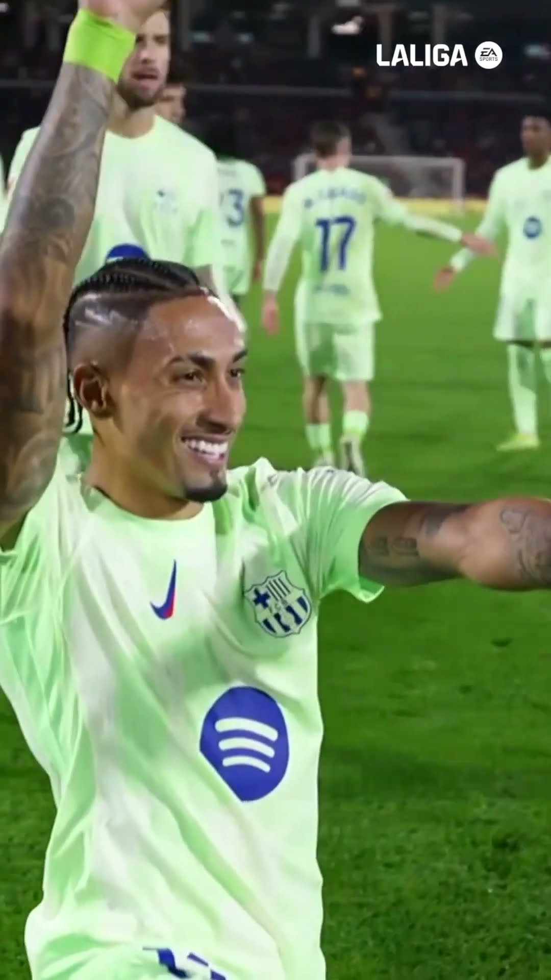 We love you so much, Rapha ? #fcbarcelona #shorts #laligahighlights