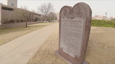 Texas House passes bill that would require classrooms to display Ten Commandments