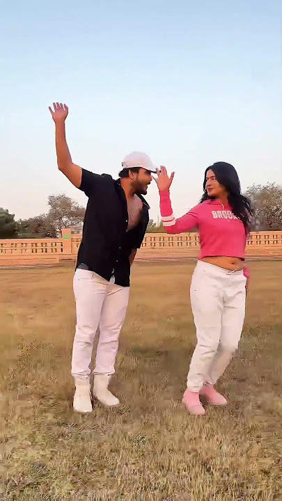 Thodi si beqarari || #ytshorts #dance #salmankhan #youtubeshorts #youtube #bollywood