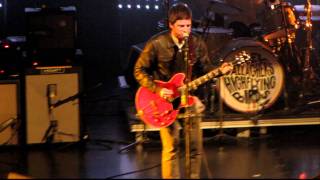 Mucky Fingers - Noel Gallagher&#39;s High Flying Birds