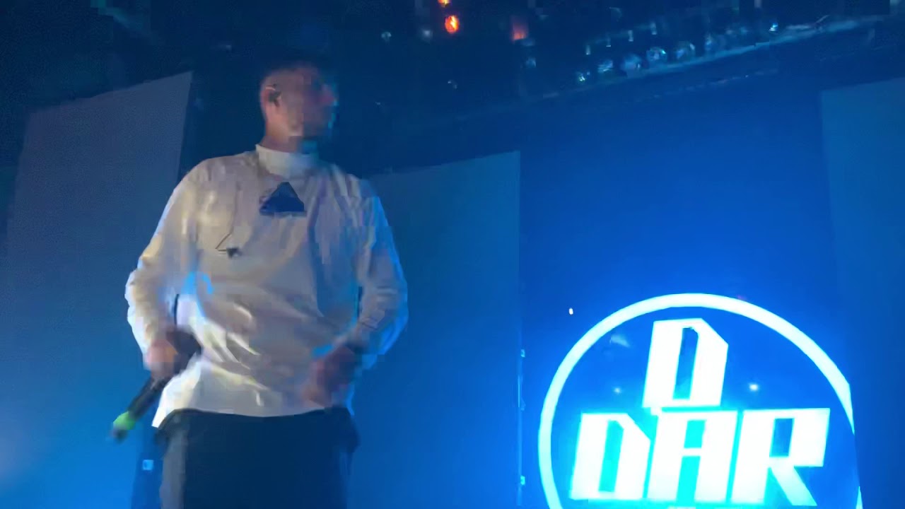 Dardan Sorry Tour 2020 Turbinenhalle 6 Februar Dardan x Nimo Telefon Live Wien Flex 25.01.2020 Sorry tour - YouTube