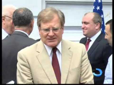 ბათუმში სახლზე, სადაც 1913 წელს ამერიკის საკონსულო მდებარეობდა, მემორიალური დაფა განთავსდა