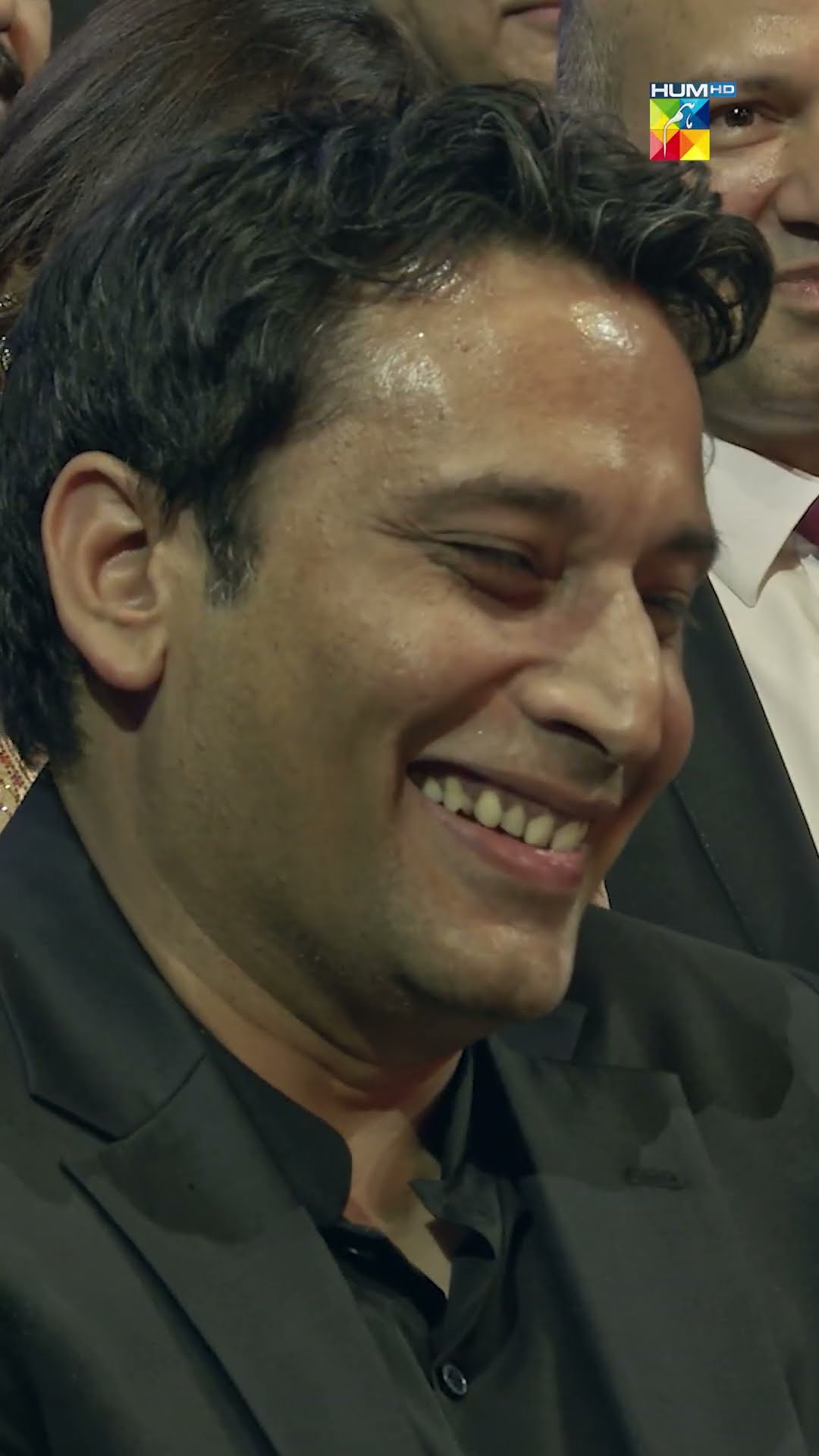? Ahmed Ali Butt’s Hilarious Banter with Mahira Khan! ? #humawards2024 #mahirakhan