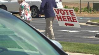 Voting advocates push for registration among local students as deadline looms
