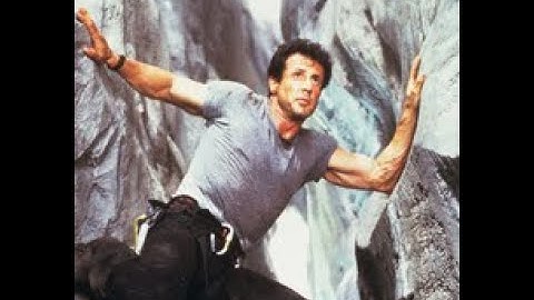 Replaying PoE 1 for the First Time in YEARS - It