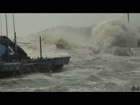 Tsunami Like Storm Surge Rampage Super Typhoon Usagi Taiwan 颱風天兔