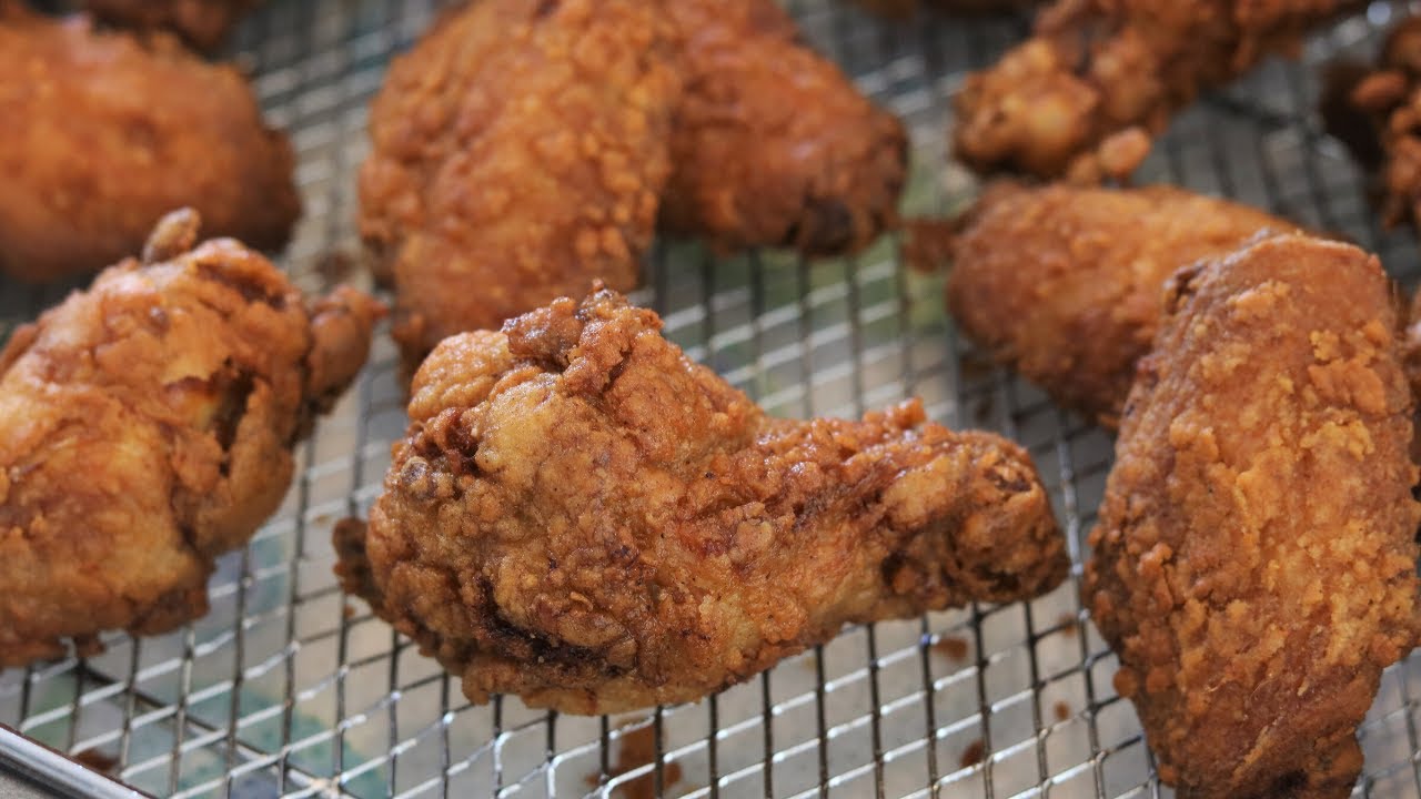 Secret To CRUNCHY Fried Chicken Wings Revealed