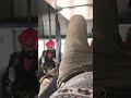 Пассажир без билета в индийском поезде