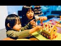 MAKING A GINGERBREAD HOUSE WITH KIDS || SIMPLE TRICKS FOR BEGINNERS