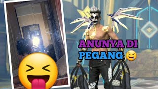 Selfie Miror Bareng Pacar