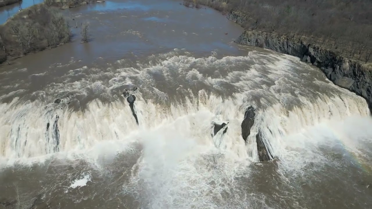 Exploring New York's Waterfalls - Cohoes Falls