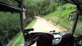 Descente De Montagne Avec Un Autocar