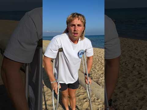 The WORST BROKEN FOOT running across Australia!