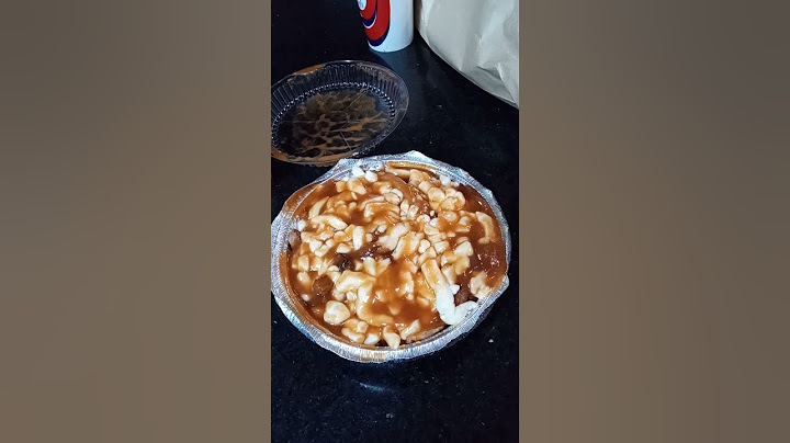 large poutine from la belle province @ st.laurent/prince Arthur, Montreal