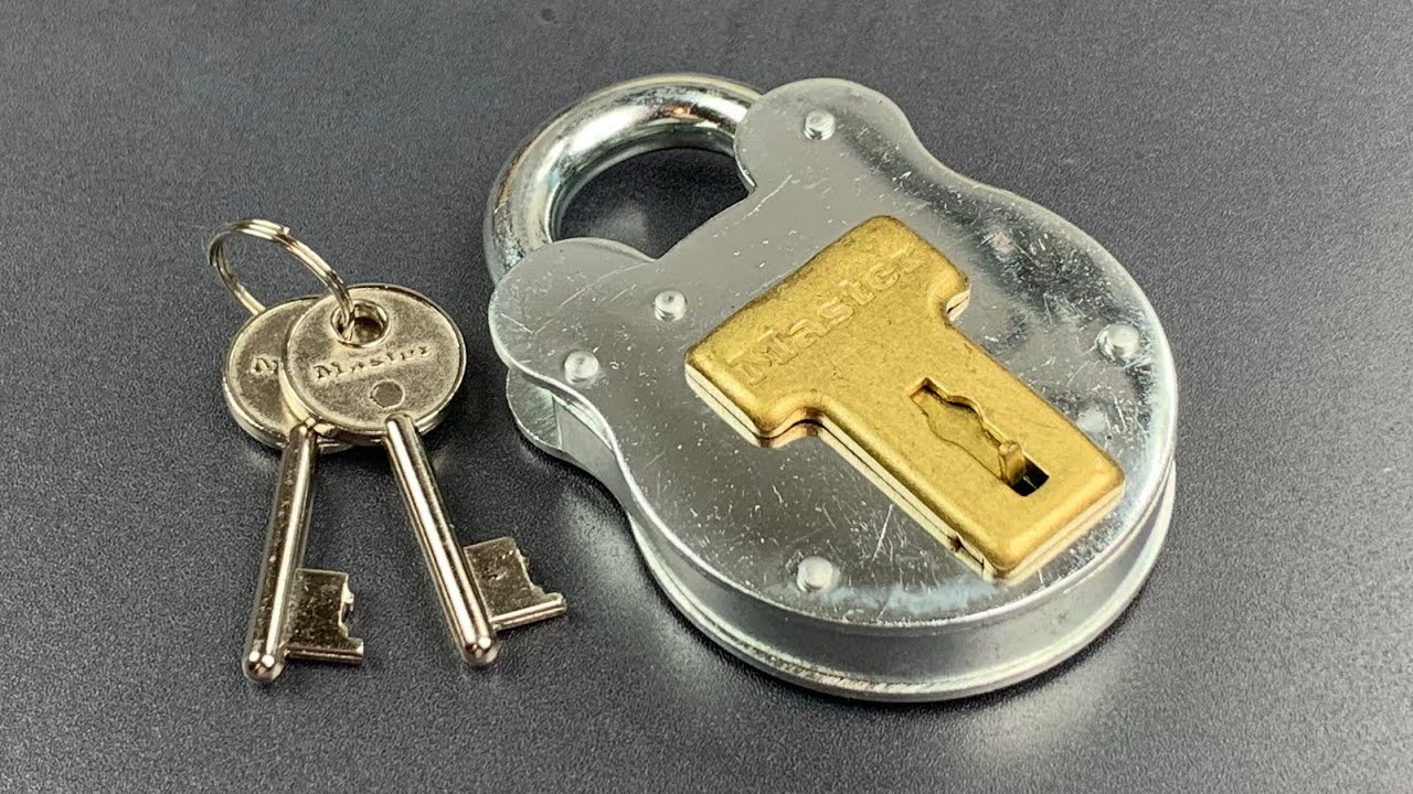 806] A Master Lock? The Model Picked YouTube