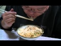 ［一人deごはん］お昼の常食！ぶっかけたぬきうどん2玉食べた！