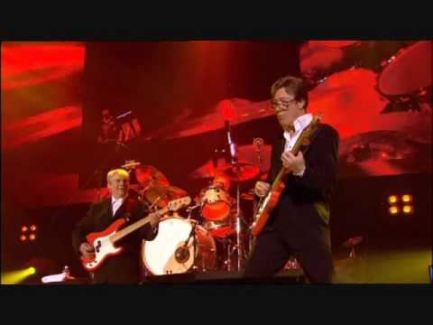Dance On The Shadows Live In London 2009 Wmv