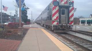 Metra MP36 415 arriving at Tinley Park IL with a Hornshow!