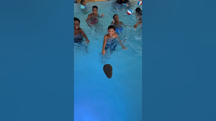 Dad makes kids get out of pool after seeing a alligator #shorts