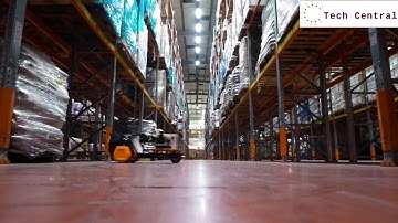 This Robot Can Sort Boxes Of Any Height | Tech Central