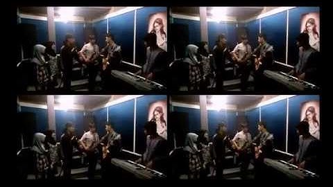 Metal vs Dugem cover kelompok Fotran Makrab Teknik Informatika Unsoed 2014