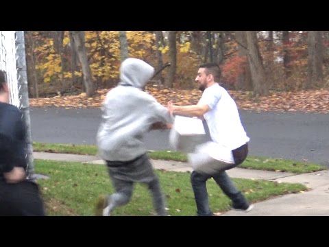 bait-package-prank-gone-wrong-(social-experiment)