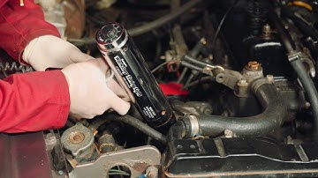 Car engine tutorial: how to check ignition timing with a strobe light