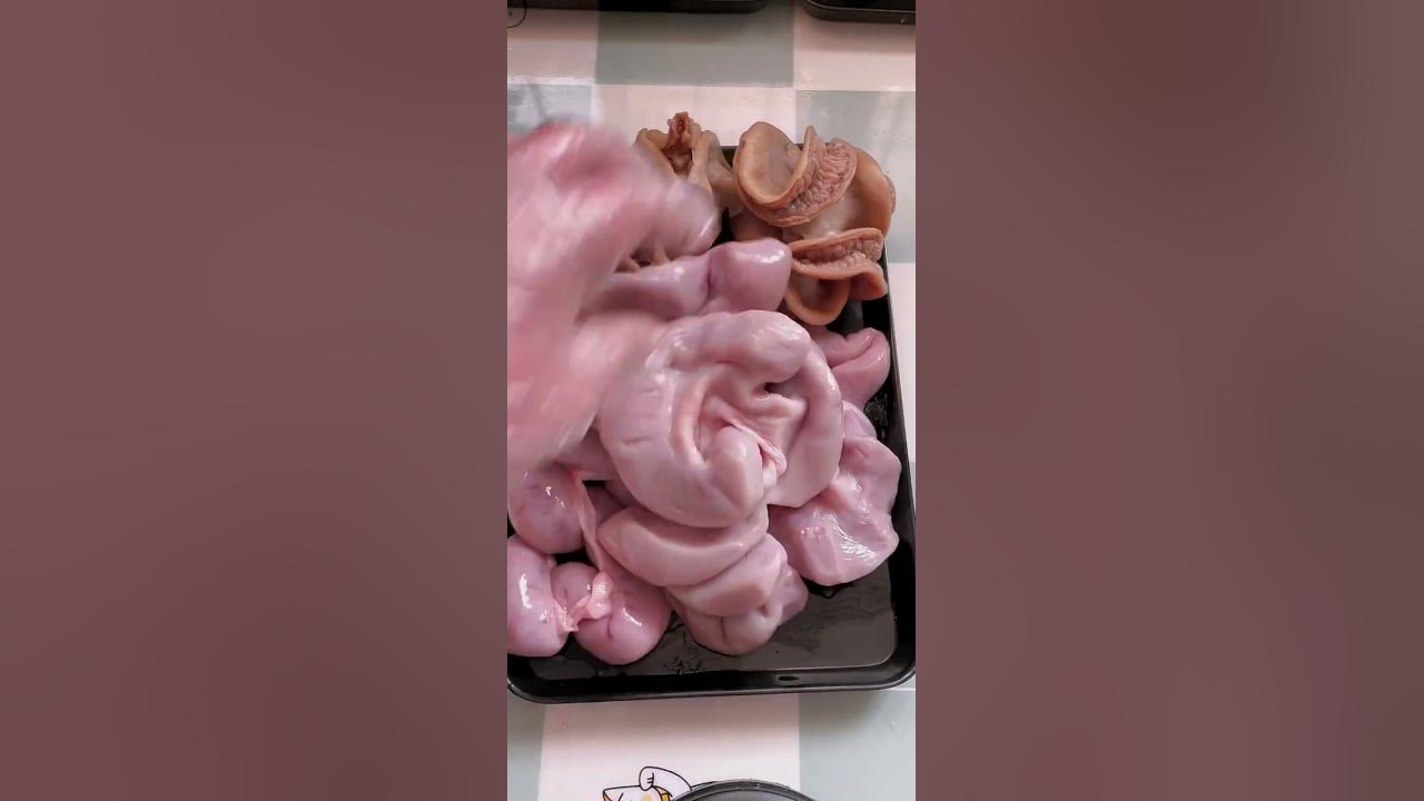 the-baby-who-loves-to-eat-pork-sausage-is-waiting-for-you-in-the-live