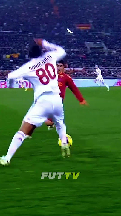 Ronaldinho's magical skills at Milan 2009