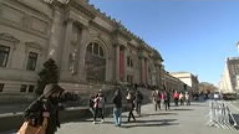 Jimmy Page lends 'Stairway' guitar to the Met