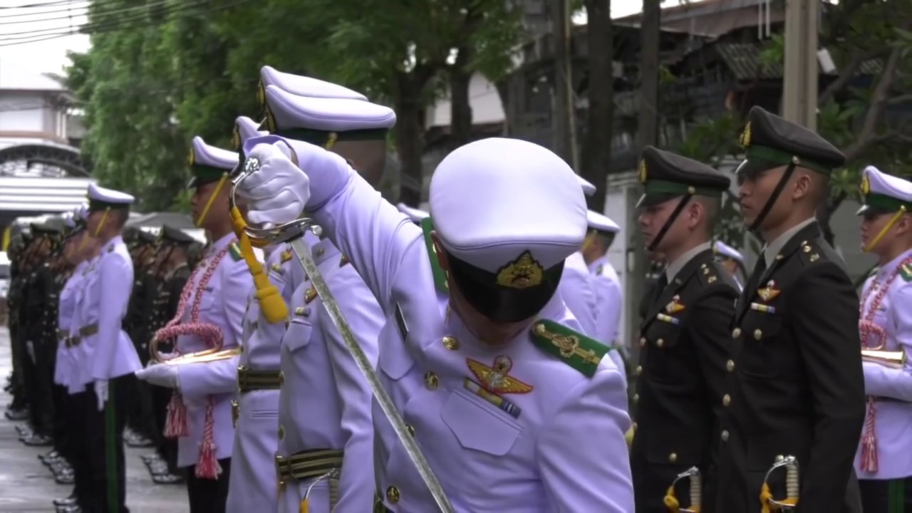 พิธีสวนสนามเพื่อเป็นเกียรติแก่บัณฑิตแพทย์ทหาร รุ่นที่  38 วิทยาลัยแพทยศาสตร์พระมงกุฎเกล้า