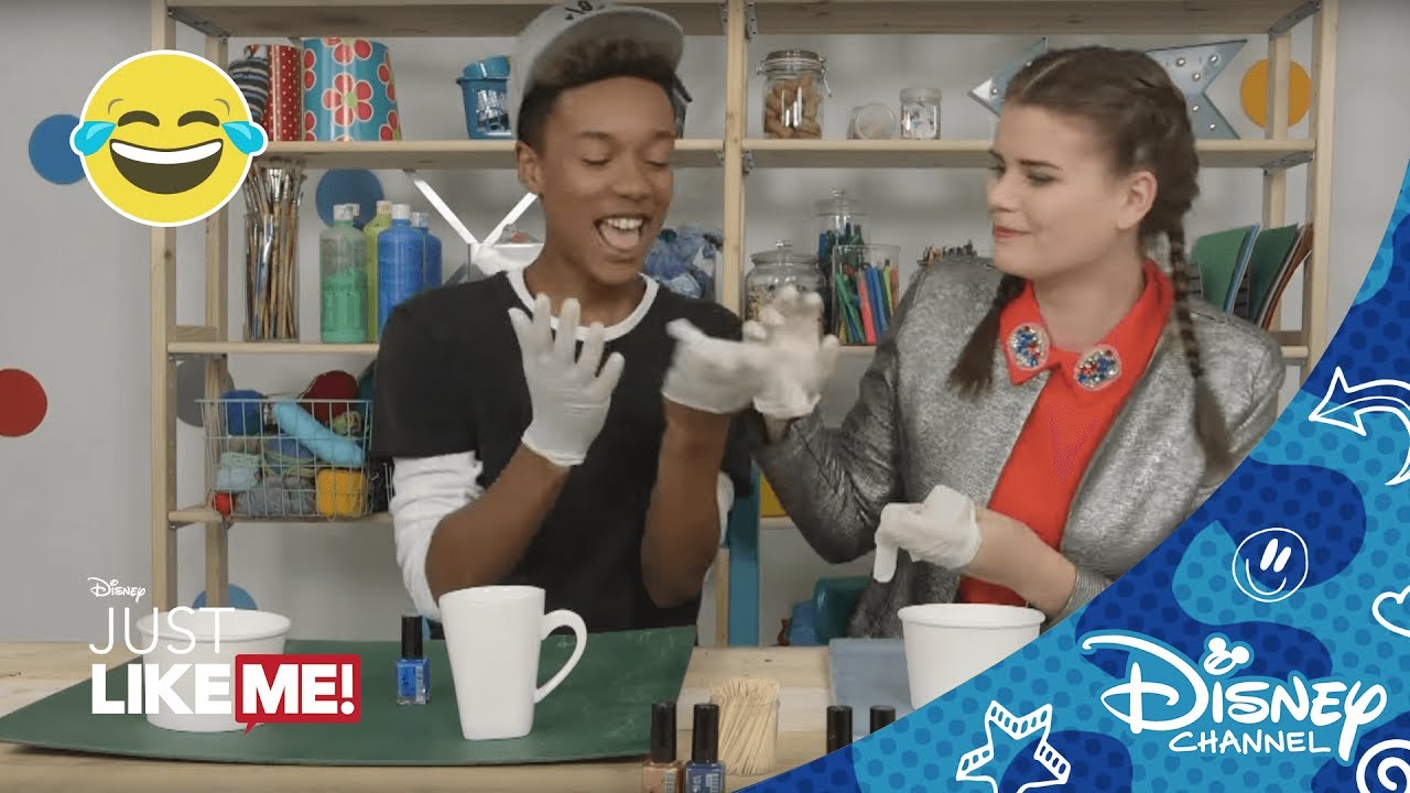 Just Like Me! | ZoëKnows - DIY Mokken | Disney Channel NL