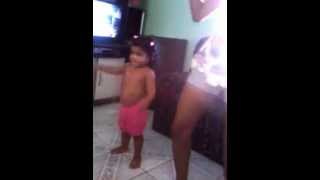 Jadna E Lasley , Dançando Mc K9