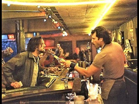 Barfly. Film en français. Extrait 16 : "Baston de mecs" Dunaway - Rourke (sous-titres)