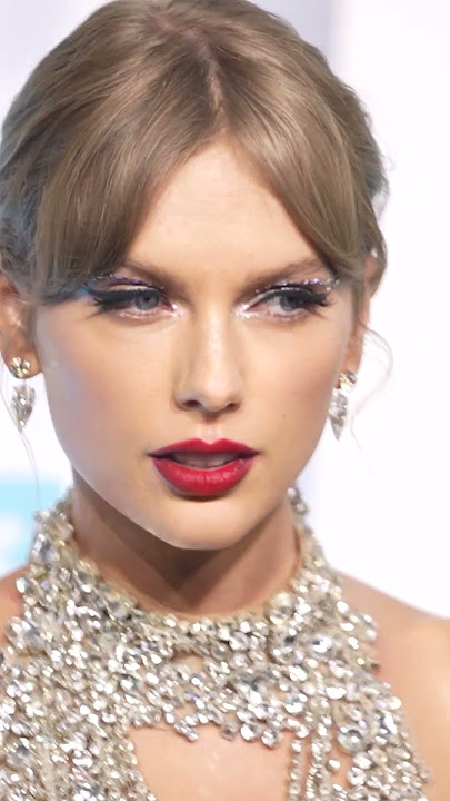 Taylor Swifts new album shatters records