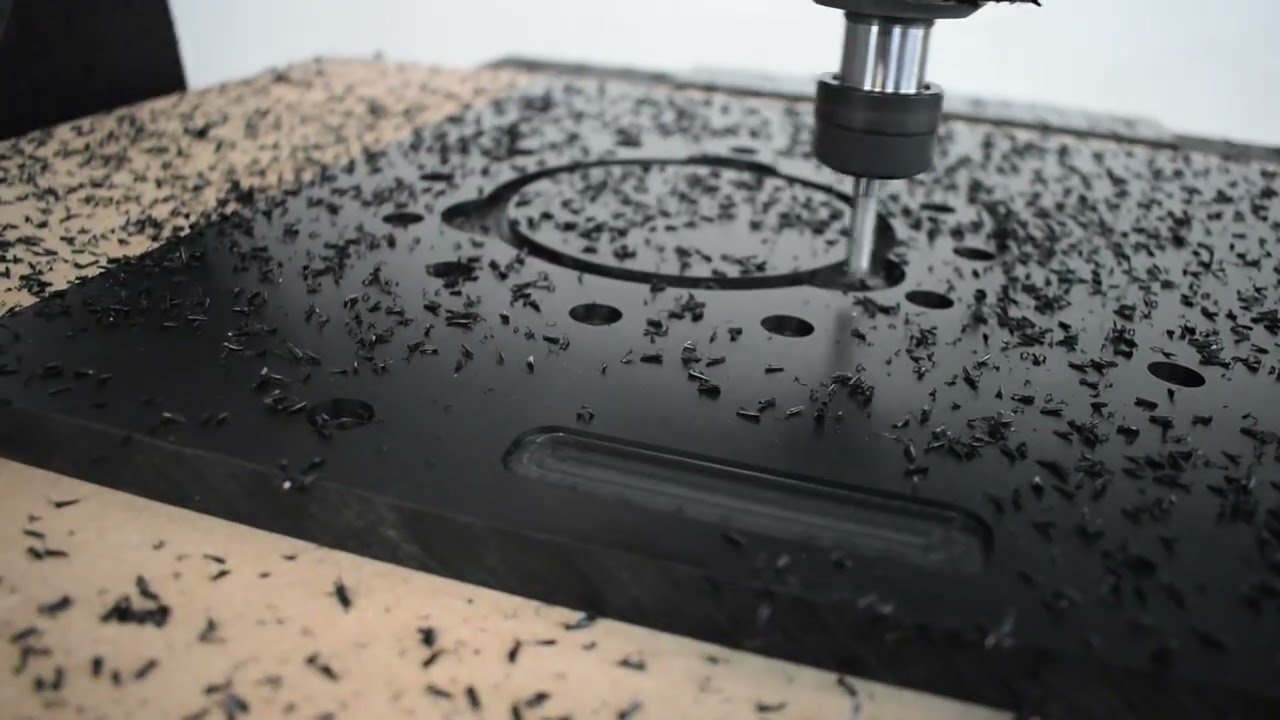 Cnc router cutting HDPE star wheel for bottle filling and packaging industry